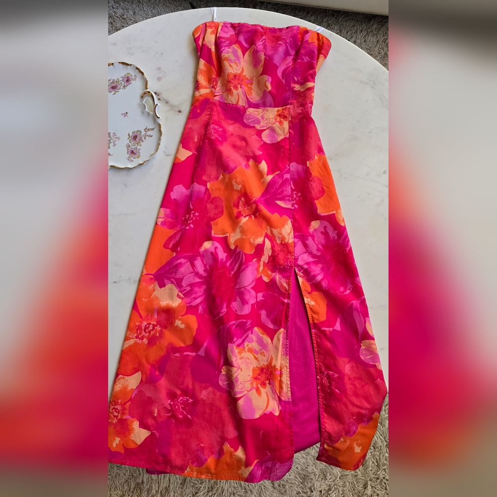 NWT Lulu's Bold Tendencies Fuschia Floral Strapless Midi Dress Size Medium - Picture 7 of 15